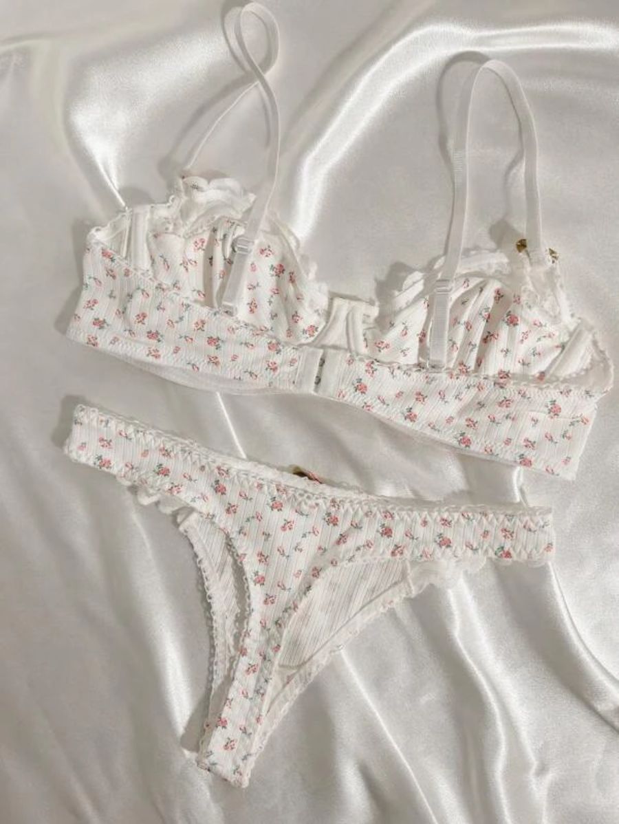 Ditsy Floral Print Contrast Lace Lingerie Set