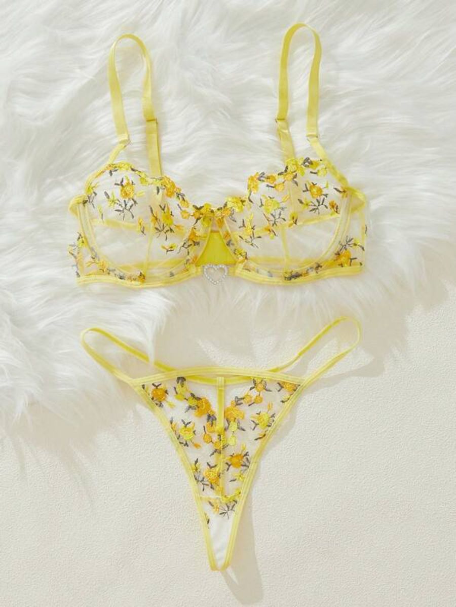 Floral Embroidery Lingerie Set