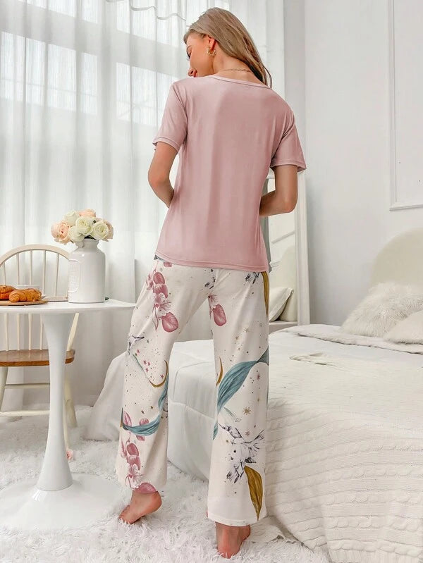 Floral Print Tee And Pants Pajama Set