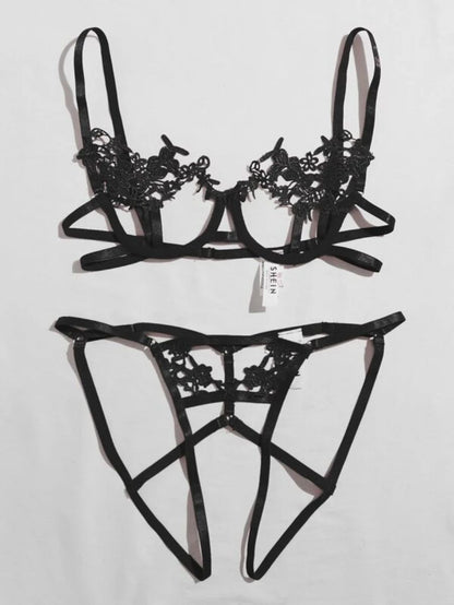 Lace Appliques Crotchless Lingerie Set