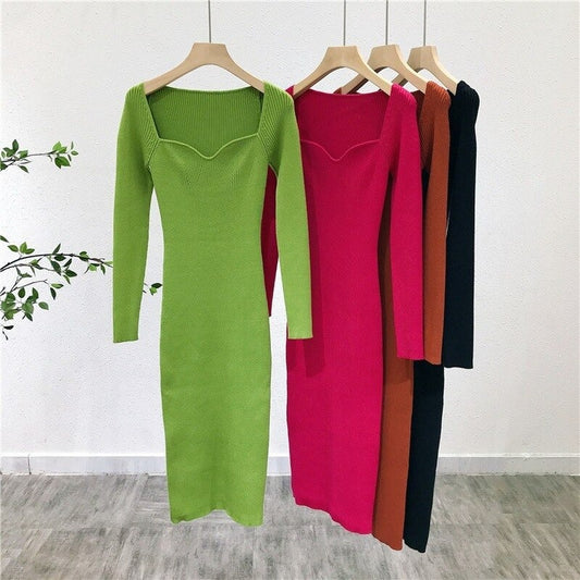 Retro Wavy Neck Slim Body-Con Sweater Dress